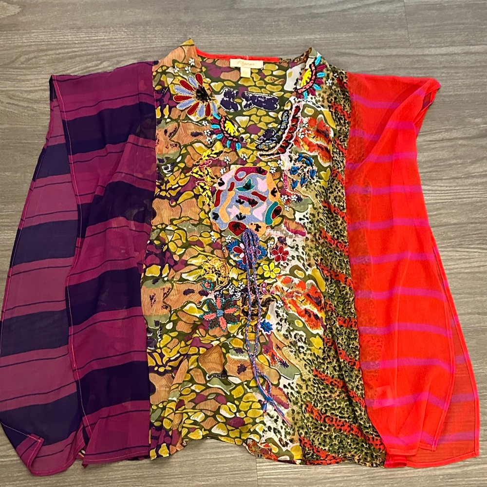 Kyra Women’s Multi Colored Silk Blend Blouse Size L